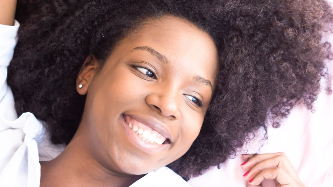 Conseils simples pour un démêlage facile et sans douleur des cheveux afro - Ethnilink