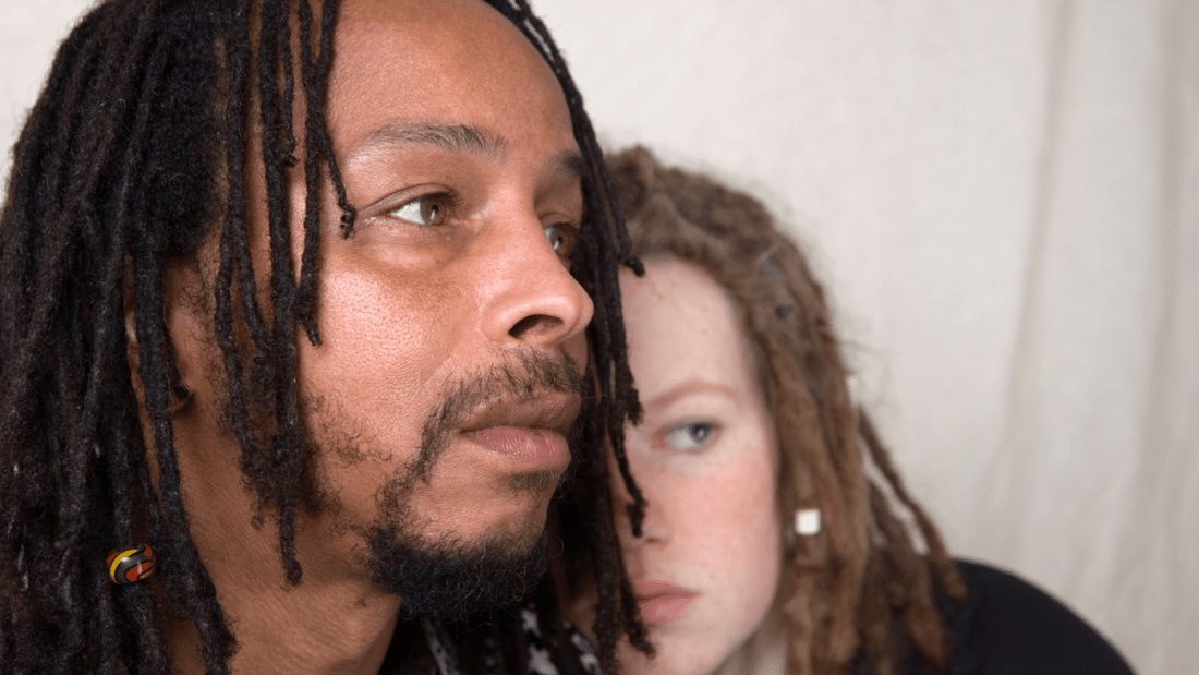 Les secrets pour entretenir vos cheveux locksés