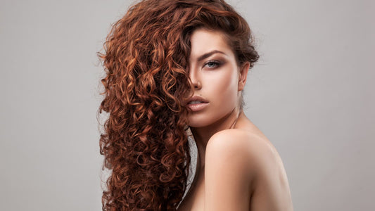 L'importance de la nutrition pour des cheveux bouclés sains et resplendissants - Ethnilink